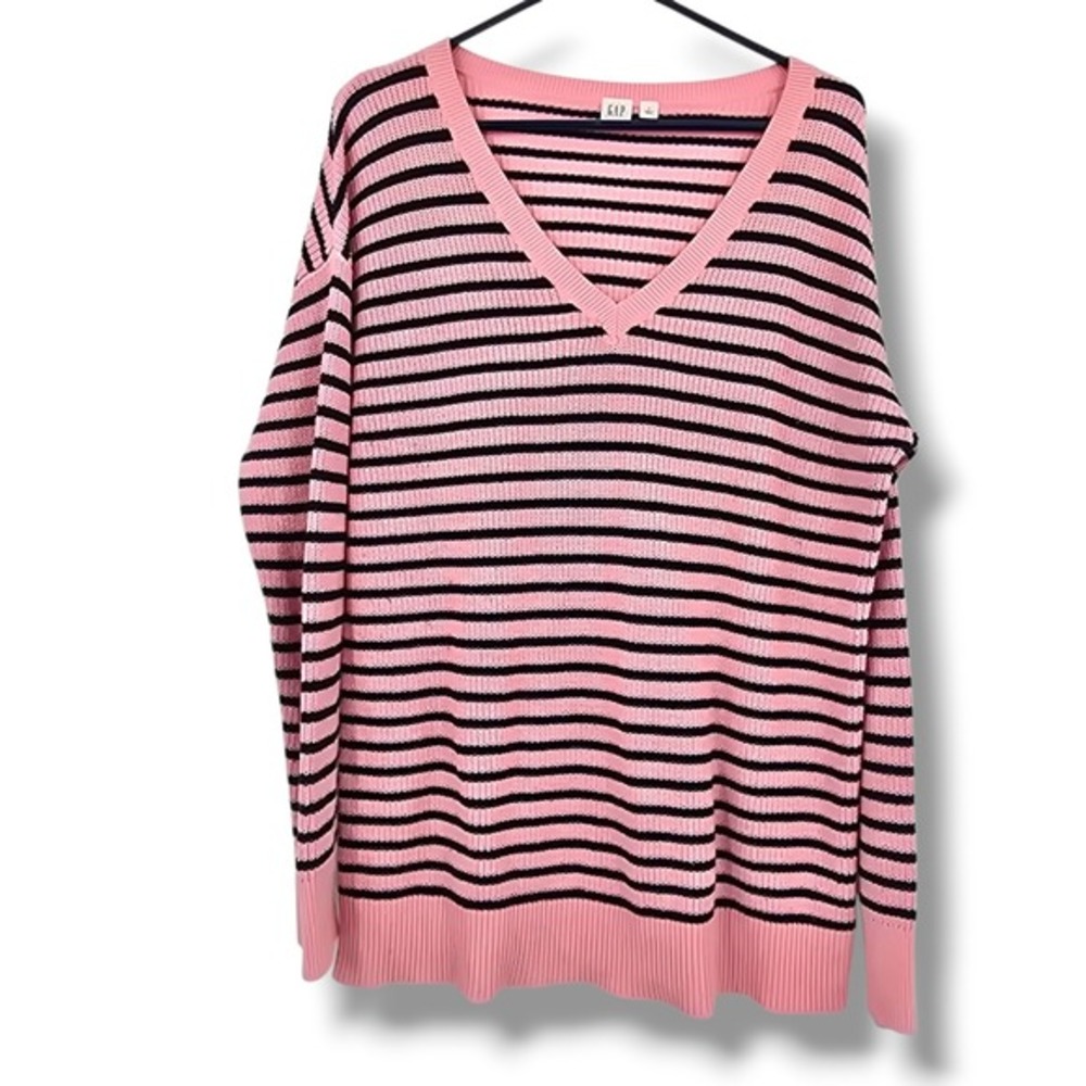 GAP Women's Pink Striped V-Neck Sweater Size Large Long Sleeve Knit Top